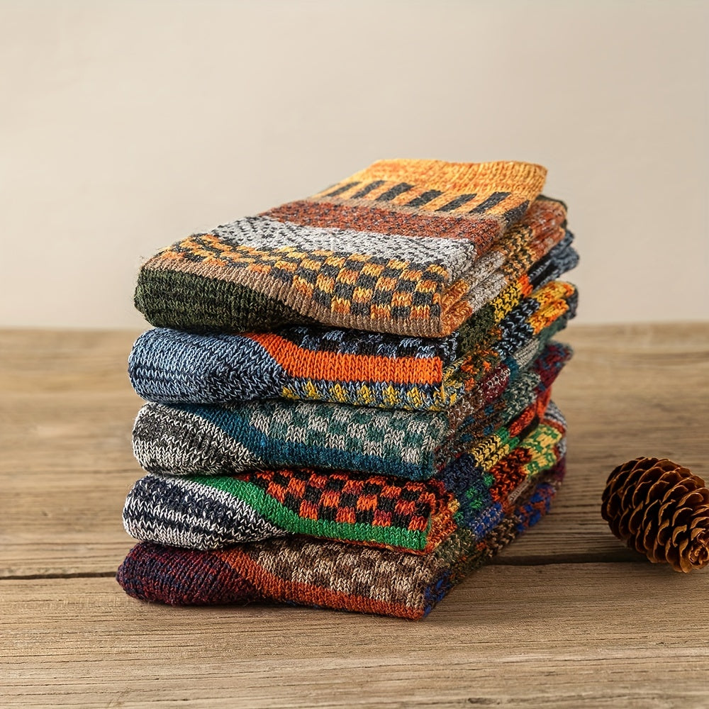 Cozy Mens Retro Christmas Socks - Thick & Warm Winter Set - Stylish Unisex Design for Couples - Perfect Fit US 6-10, 5 Pairs Pack