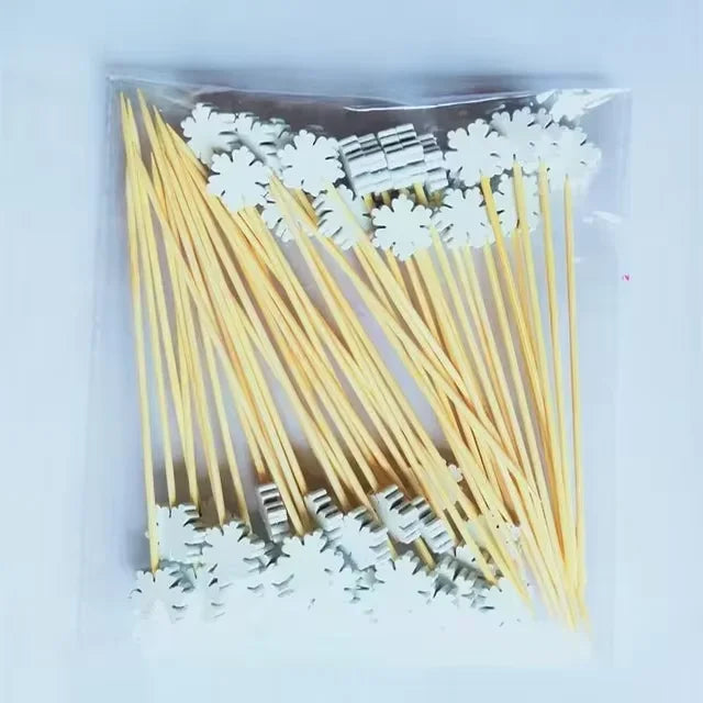 Christmas Fruit Sticks Santa Claus Disposable Bamboo Woven Toothpicks Buffet Paper Cups Cake Forks Party Decorations Toothpicks