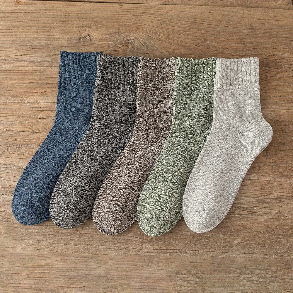 Cozy Mens Retro Christmas Socks - Thick & Warm Winter Set - Stylish Unisex Design for Couples - Perfect Fit US 6-10, 5 Pairs Pack