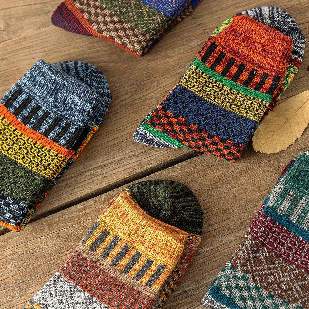 Cozy Mens Retro Christmas Socks - Thick & Warm Winter Set - Stylish Unisex Design for Couples - Perfect Fit US 6-10, 5 Pairs Pack